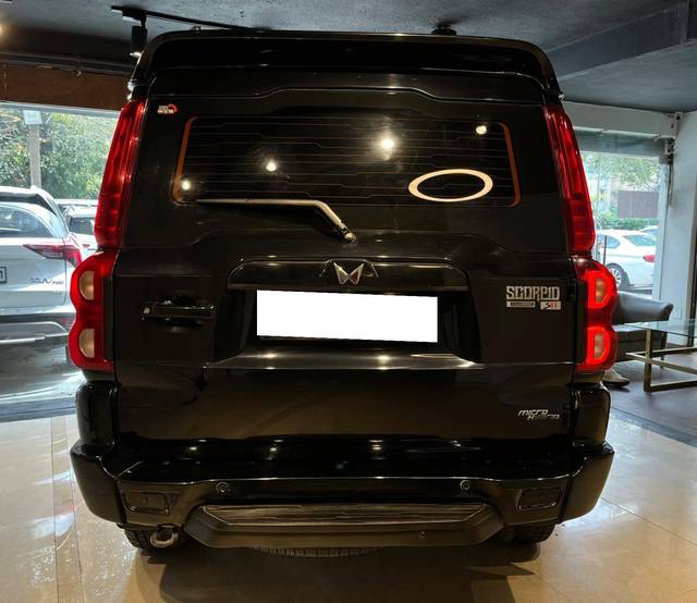 https://images10.gaadi.com/usedcar_image/4560586/original/processed_2f514ed03fa5ebd0f1acf55c8fc68df9.jpeg?imwidth=6402