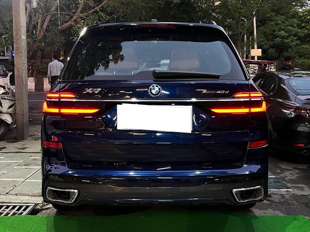 https://images10.gaadi.com/usedcar_image/4560621/original/processed_452d2c6abb41e0f12e4c1c99b02d94a7.jpeg?imwidth=6402