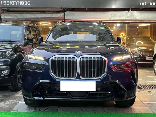 https://images10.gaadi.com/usedcar_image/4560621/original/processed_f3d43ec9-ff86-4f36-8067-8bc9fea02b28.jpg?imwidth=6400