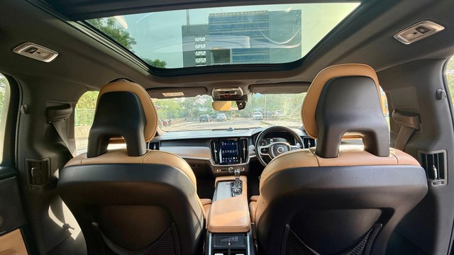 Second-hand 2018 Volvo V90 Cross Country D5 Inscription for sale in New Delhi-15