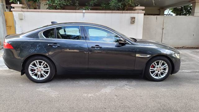 https://images10.gaadi.com/usedcar_image/4560643/original/5a8e8bb6491c6964949a5f94a3b423d9.jpeg?imwidth=6401