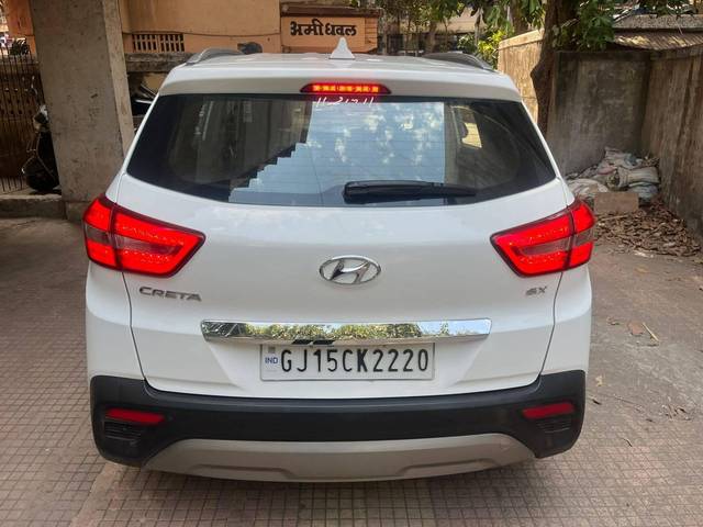 https://images10.gaadi.com/usedcar_image/4560650/original/processed_ba95daebe9b37a48ab8fb454aea42fe7.jpeg?imwidth=6401