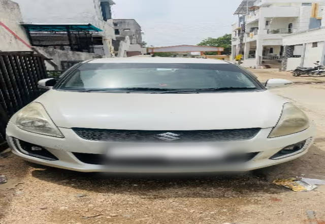 https://images10.gaadi.com/usedcar_image/4560659/original/8d6f067a-e66a-456d-beef-c65ec265ccea.?imwidth=6400