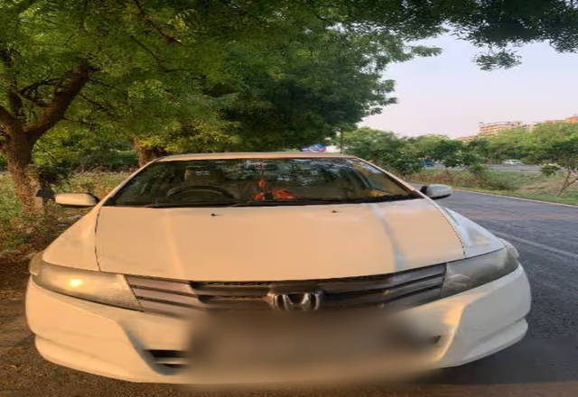 https://images10.gaadi.com/usedcar_image/4560681/original/cc35c0fa-5a52-4f1b-a801-3c6f7fe41105.?imwidth=6400