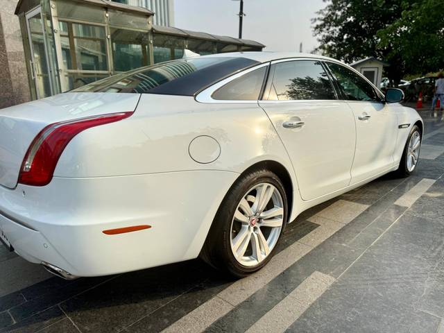 https://images10.gaadi.com/usedcar_image/4560684/original/processed_e9e1675677dd6881228a6fe9228d9bf0.jpg?imwidth=6402