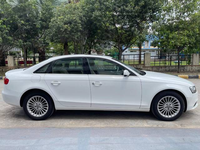 https://images10.gaadi.com/usedcar_image/4560689/original/e89e4dda87bd27bf4a24a01bf362b8be.jpg?imwidth=6401