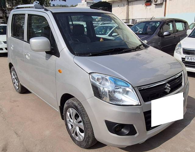 https://images10.gaadi.com/usedcar_image/4560701/original/processed_c325a1bcdde4871a631a75c33db5f78a.jpg?imwidth=6401
