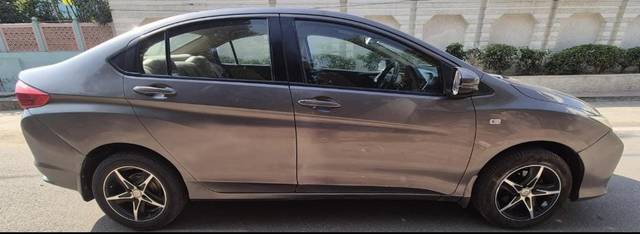 https://images10.gaadi.com/usedcar_image/4560709/original/434c22d94f322fd5276a8c08ff0f22dc.jpg?imwidth=6401