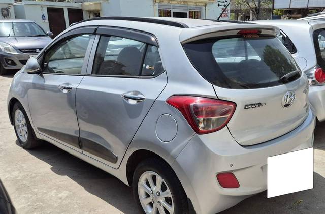 https://images10.gaadi.com/usedcar_image/4560721/original/processed_049b21edc8310647173e4fb72d5bd95b.jpg?imwidth=6402