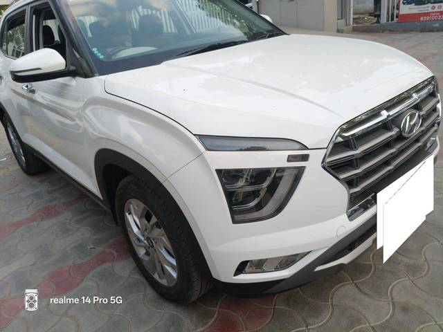 https://images10.gaadi.com/usedcar_image/4560723/original/processed_334a41130a2be2c0a5a6d868ba4c376b.jpg?imwidth=6400