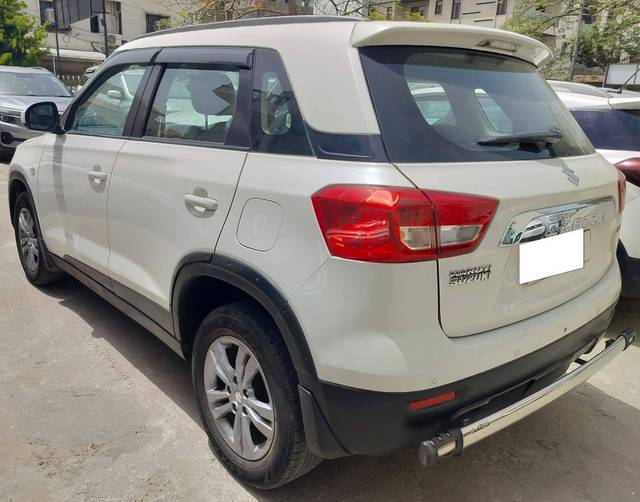 https://images10.gaadi.com/usedcar_image/4560724/original/processed_98dab38549939d458cfd8b001eaa63bd.jpg?imwidth=6402