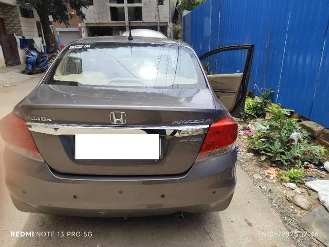 https://images10.gaadi.com/usedcar_image/4560725/original/processed_b9b4a07c-ec5d-4207-9406-c31605095ef3.jpg?imwidth=6400