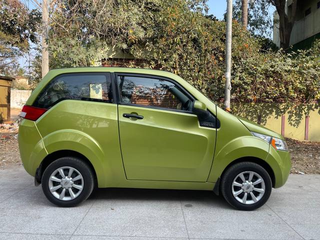 https://images10.gaadi.com/usedcar_image/4560733/original/processed_73ba1d47f5ef721deed2050df3df9758.jpg?imwidth=6401