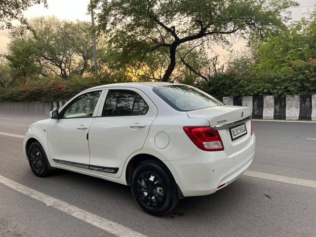 https://images10.gaadi.com/usedcar_image/4560735/original/processed_74219fc514d001f693069046c9bb5a79.jpg?imwidth=6402