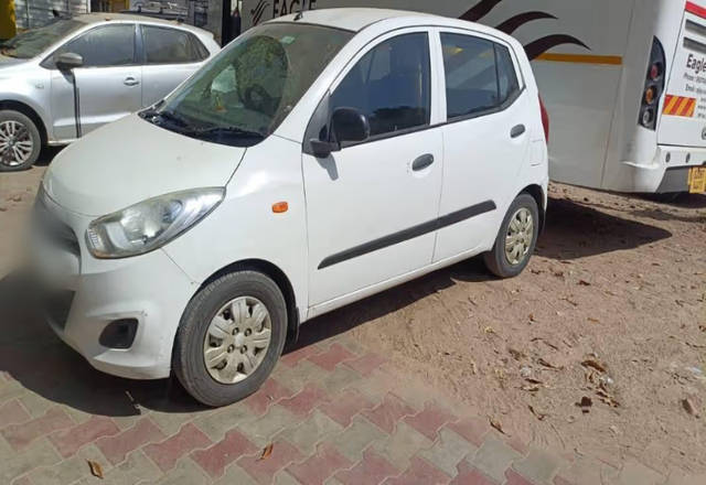 https://images10.gaadi.com/usedcar_image/4560740/original/3569a24d-d0b9-483e-9076-237ce7abffac.?imwidth=6400