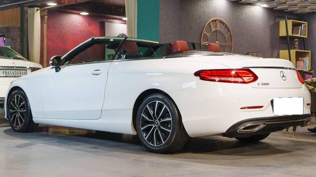 https://images10.gaadi.com/usedcar_image/4560746/original/processed_3da9ea4656c2fbe1a95a3acd500ae037.jpg?imwidth=6401