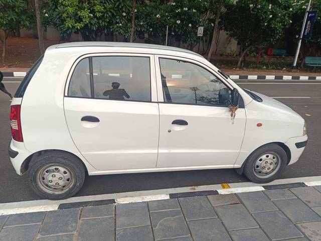 https://images10.gaadi.com/usedcar_image/4560806/original/processed_34f22a6bf6767eb27e24e05a54f76b2c.jpg?imwidth=6401