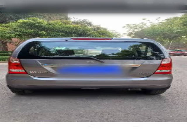 https://images10.gaadi.com/usedcar_image/4560826/original/1af66294-13e7-403e-a0ba-cd3b27d528a6.?imwidth=6401