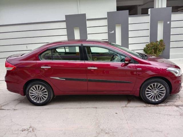 https://images10.gaadi.com/usedcar_image/4560831/original/processed_4c9ae49b19c51441eb790170f03e8632.jpg?imwidth=6401