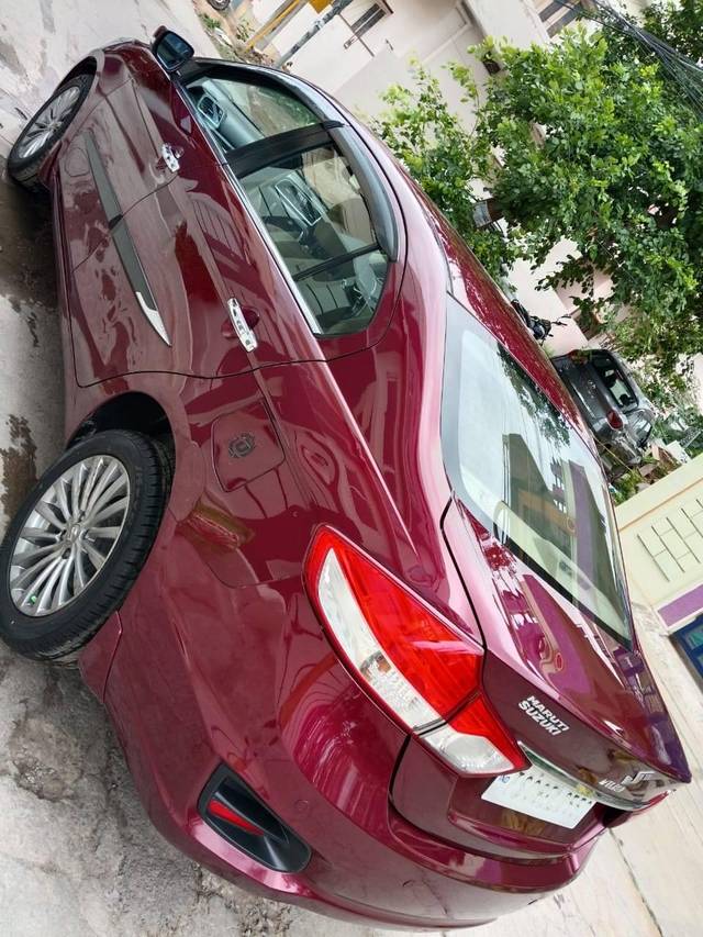 https://images10.gaadi.com/usedcar_image/4560831/original/processed_bd0d348ccfd278eb5002d1f20613d96f.jpg?imwidth=6402