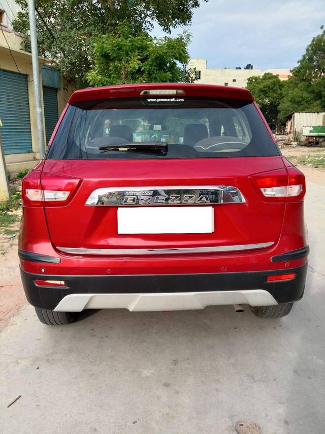 https://images10.gaadi.com/usedcar_image/4560835/original/processed_1f87ea2dd29e7e639188da5455478080.jpg?imwidth=6402