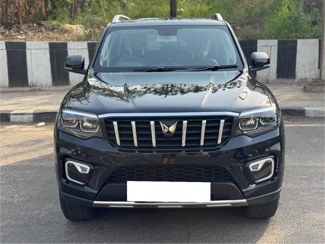 https://images10.gaadi.com/usedcar_image/4560842/original/processed_4facd8352163865ecf20f2c402f2f0bb.jpg?imwidth=6400