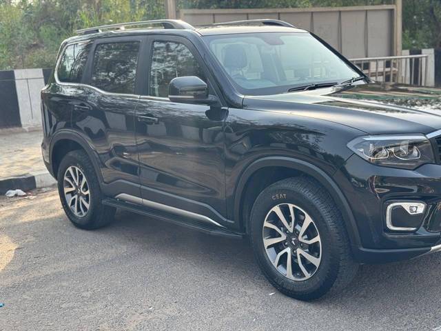 https://images10.gaadi.com/usedcar_image/4560842/original/processed_6c96525b444a3ab64f9863a99c7b0dc4.jpg?imwidth=6402