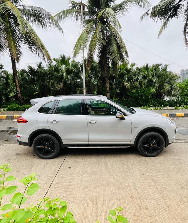 https://images10.gaadi.com/usedcar_image/4560863/original/813ab55b7b528d005fc207deaa0ca248.jpeg?imwidth=6401