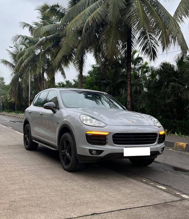 https://images10.gaadi.com/usedcar_image/4560863/original/processed_889829e595b29f223eef3e3e67ab575b.jpeg?imwidth=6400