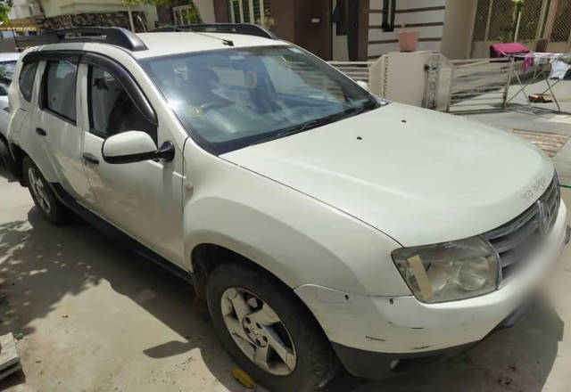 https://images10.gaadi.com/usedcar_image/4560897/original/b176c207-af94-4f7c-9878-79dcc8b03cc7.?imwidth=6401