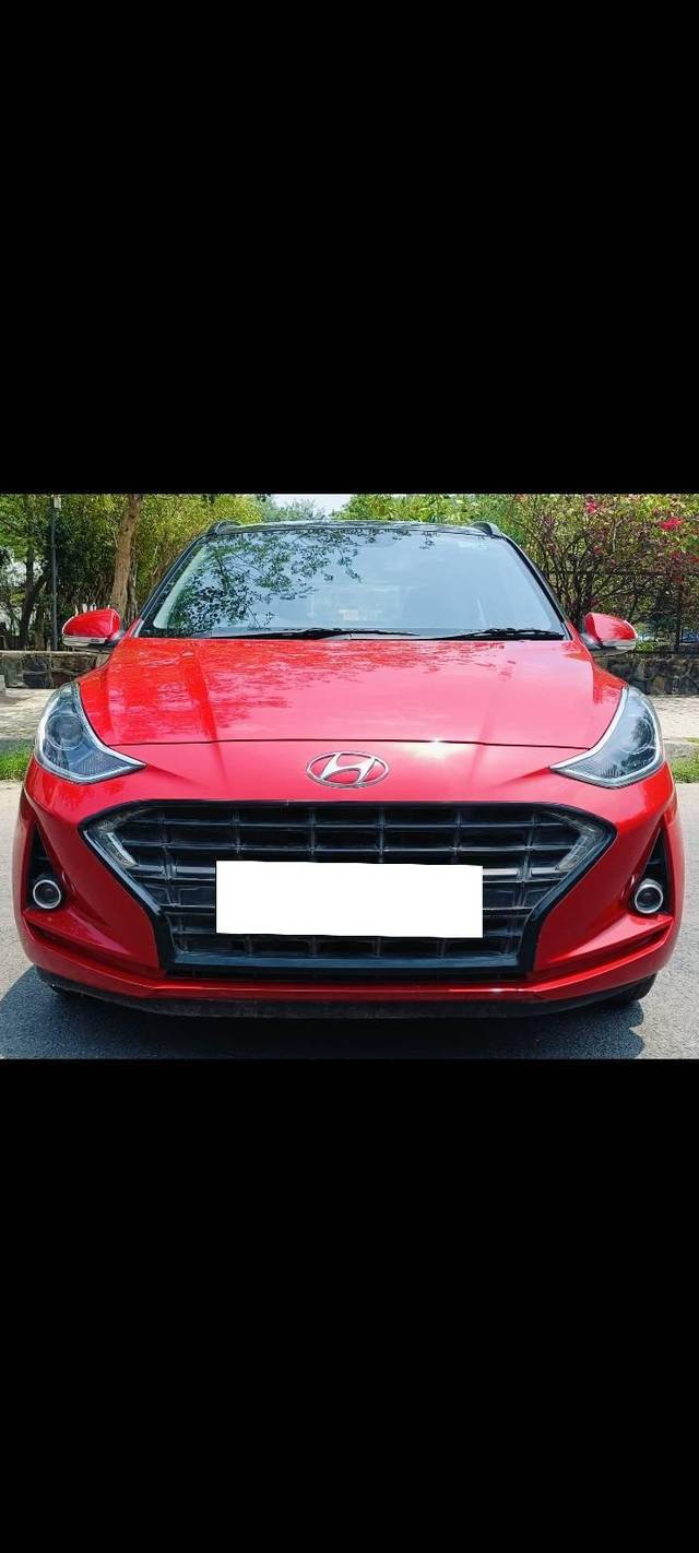 https://images10.gaadi.com/usedcar_image/4560927/original/processed_b0beeb9573a40a8f52d09ffbcee88fb4.jpg?imwidth=6400