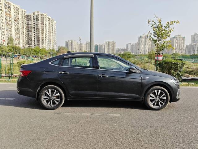 https://images10.gaadi.com/usedcar_image/4561016/original/processed_f32d65c408d12d843015d294b88b8309.jpg?imwidth=6401