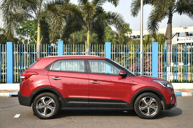 https://images10.gaadi.com/usedcar_image/4561022/original/449fbd2ddb9d7a277d7a830133b99a67.jpg?imwidth=6401