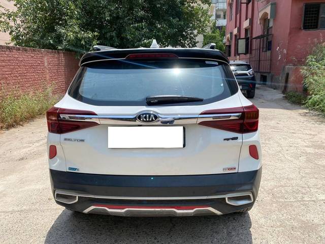 https://images10.gaadi.com/usedcar_image/4561026/original/processed_cee4255c-aec6-49f5-ba32-7207d43eaa03.jpg?imwidth=6401