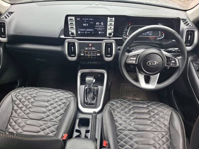 https://images10.gaadi.com/usedcar_image/4561028/original/22a0552a84842ce73618dee02712640c.jpeg?imwidth=6402