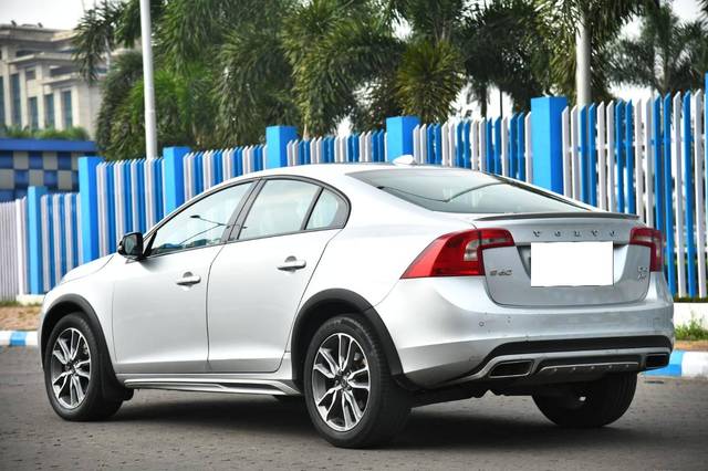 https://images10.gaadi.com/usedcar_image/4561031/original/processed_5d33bc7465d5183906cccfcf1f5fee30.jpg?imwidth=6402