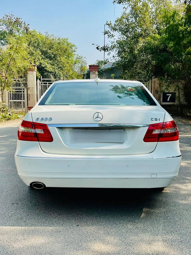 https://images10.gaadi.com/usedcar_image/4561039/original/processed_80459cc74067049b1bbbfcc9e4fb1f00.jpg?imwidth=6402