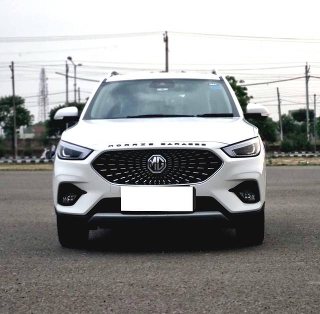 https://images10.gaadi.com/usedcar_image/4561041/original/processed_56541eae-0dde-4ac5-97b8-e61973ccc1b7.jpg?imwidth=6400