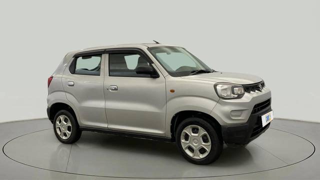 https://images10.gaadi.com/usedcar_image/4561053/original/7d2c9786880bbb6a7ad13a67f9c1b3d6.jpg?imwidth=6400