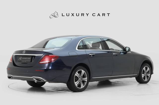 https://images10.gaadi.com/usedcar_image/4561148/original/processed_f5ce7e53fd0796e5dd7c7ebc64c1faf6.jpg?imwidth=6402