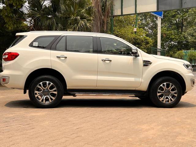 https://images10.gaadi.com/usedcar_image/4561152/original/66e3122e97d8c7c6ef7f80175050495c.jpg?imwidth=6401