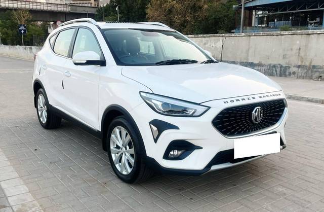 https://images10.gaadi.com/usedcar_image/4561154/original/processed_99bca2fd1f515872262950b01cb54cfa.jpg?imwidth=6400
