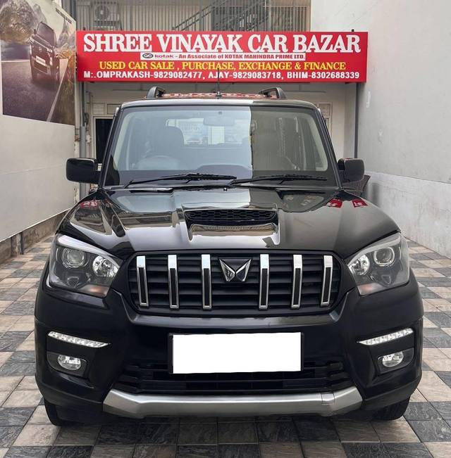 https://images10.gaadi.com/usedcar_image/4561159/original/processed_a5e133c89d947916ad6df7d9ba36391f.jpg?imwidth=6400