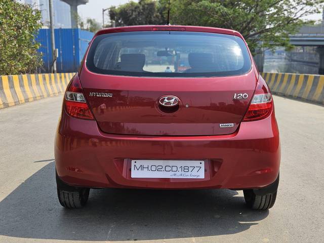 https://images10.gaadi.com/usedcar_image/4561163/original/processed_3cc722c10e218a39afb7166e65a5bfb3.jpg?imwidth=6402