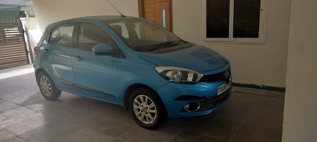 https://images10.gaadi.com/usedcar_image/4561195/original/71cf184fac9ad24f9e01a683dc49909d.jpg?imwidth=6400