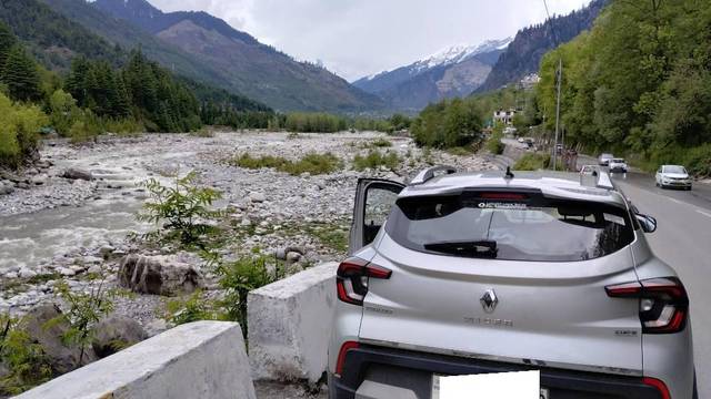 https://images10.gaadi.com/usedcar_image/4561231/original/processed_7ebbeca9-b600-4caf-82f7-b13323b60015.jpg?imwidth=6401
