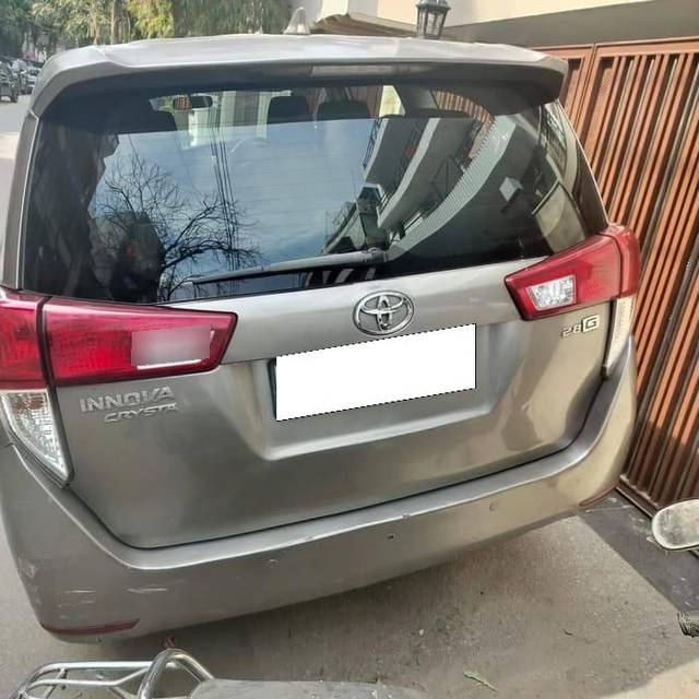 https://images10.gaadi.com/usedcar_image/4561284/original/processed_63906d38e6ed736270b9d0a4e2294816.jpg?imwidth=6401