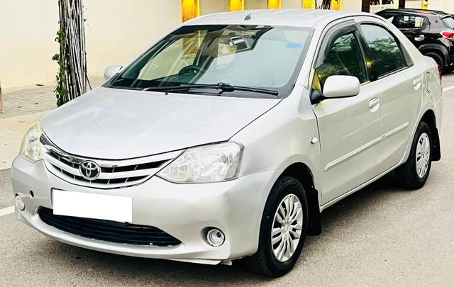 https://images10.gaadi.com/usedcar_image/4561286/original/processed_c38ee6883ed812d25be6ee1e26453ea2.jpg?imwidth=6402