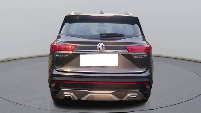 https://images10.gaadi.com/usedcar_image/4561304/original/processed_e1f0a8b076450bf960a2145e0204672f.jpg?imwidth=6402