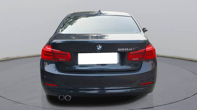 https://images10.gaadi.com/usedcar_image/4561307/original/processed_980f751558a100d31f89efaaebc14334.jpg?imwidth=6402